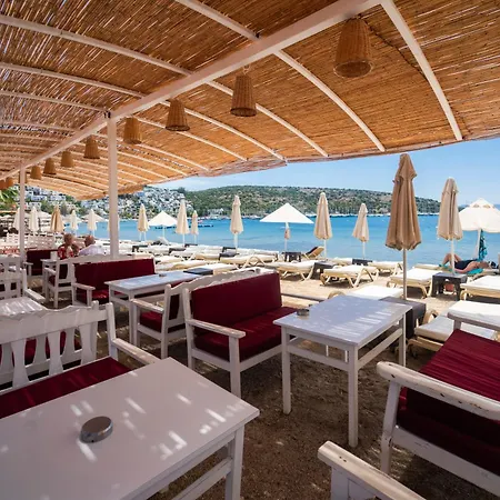 מלון Manuela Boutique