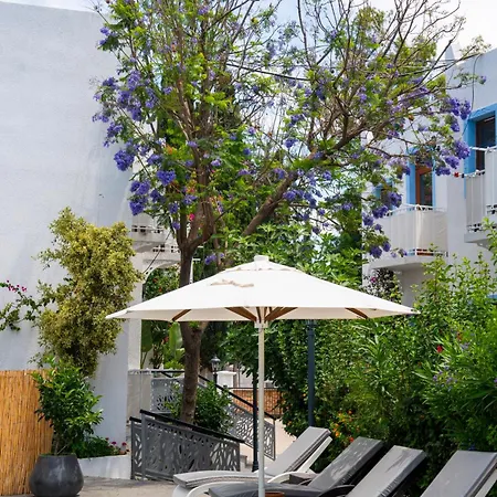 Manuela Boutique ביטז