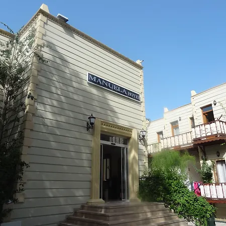 Manuela Boutique 3* ביטז