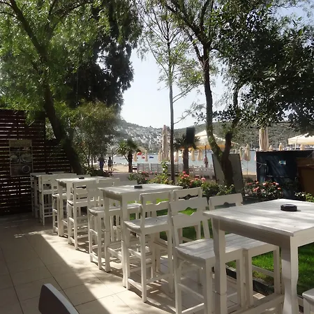 מלון Manuela Boutique ביטז