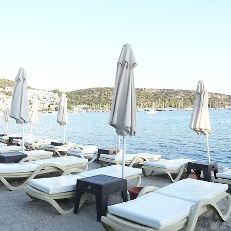 Manuela Boutique מלון ביטז