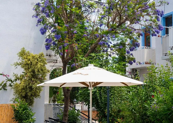 Manuela Boutique Bitez