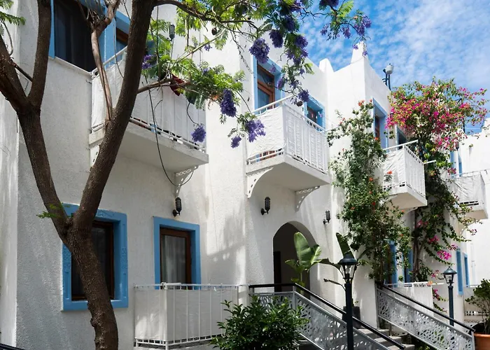 Manuela Boutique Bitez