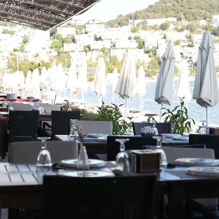Manuela Boutique Hotel
