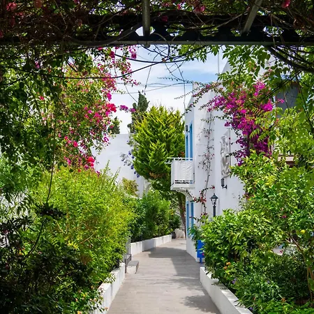 Manuela Boutique 3* Bitez