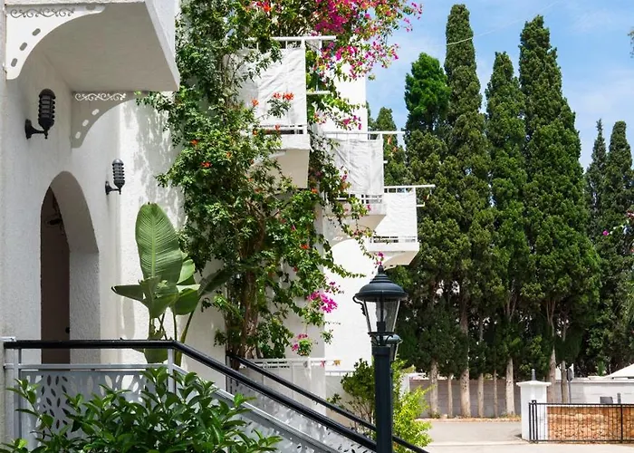 Ξενοδοχείο Manuela Boutique 3*