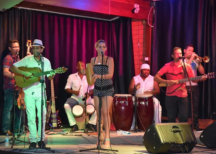 Manuela Boutique Bitez