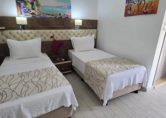 Manuela Boutique Bitez